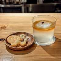 伊勢 | AMAMI LIVING 白天是咖啡店、晚上化身酒吧