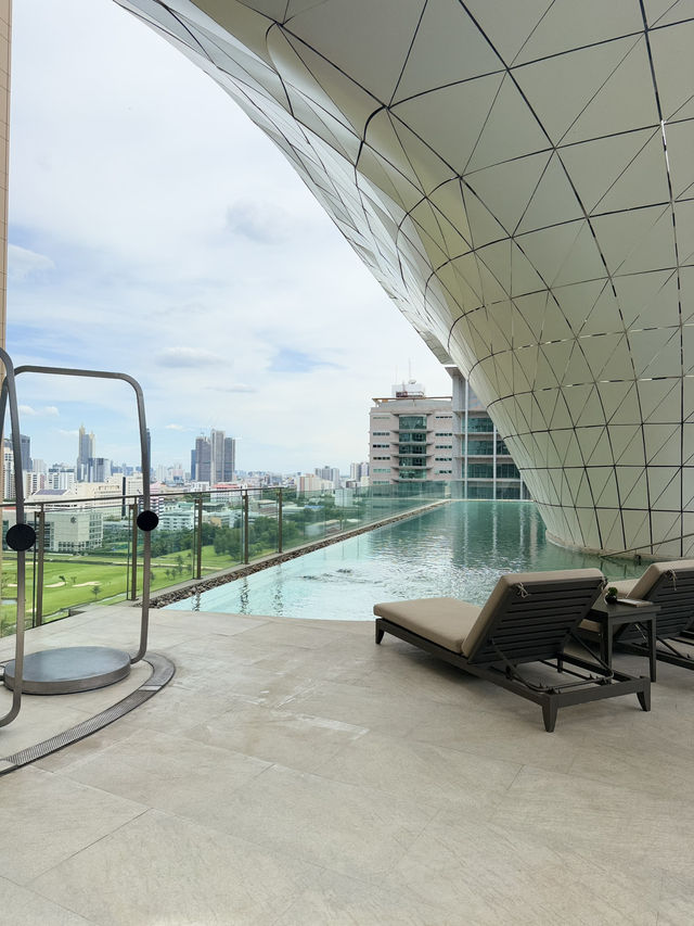 Waldorf Astoria Bangkok โรงแรมในกรุงเทพ