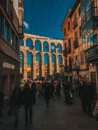 Timeless Arches Under the Sun – Afternoon at the Segovia Aqueduct
