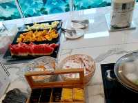 Days Hotel & Suites by Wyndham - a neighborhood-friendly and affordable stay in the city   