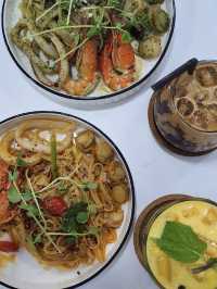 Le Cloud Cafe Desaru, Family Friendly Comfort with a Whimsical Touch