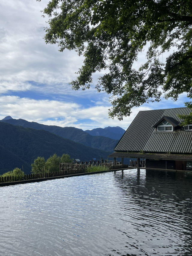 雪山東峰初體驗 ⛰️ 天氣超好的一天！☀️