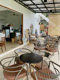 Elely Cafe’ Mae Ping Bistro