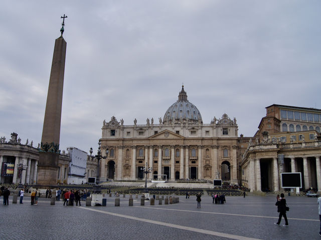 🇻🇦 Tiny Country, Massive Wonders: A Day in Vatican City