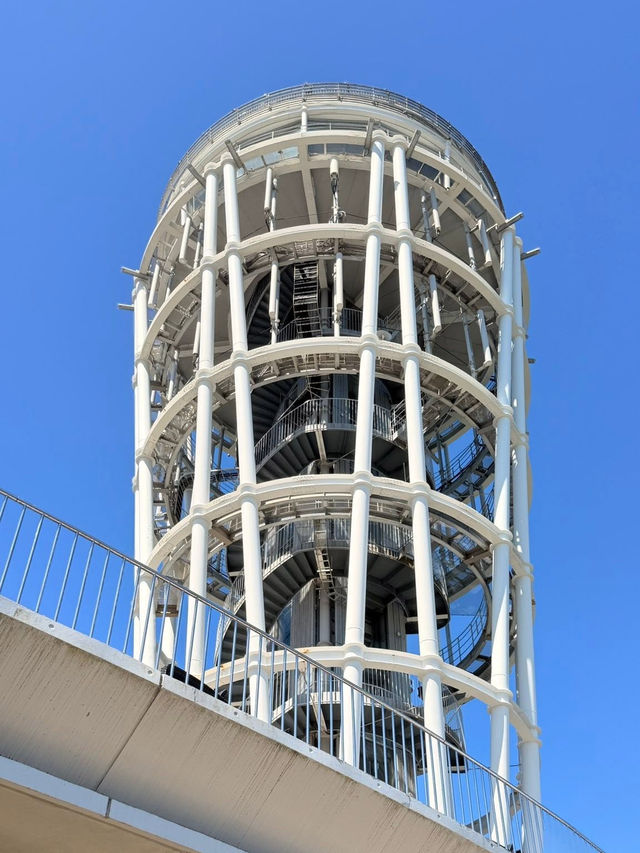🌊 Solo Escape: Enoshima Sea Candle – Tokyo’s Coastal Lighthouse Gem