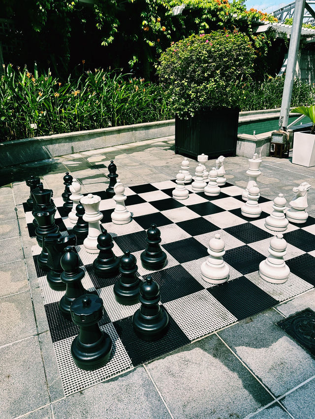 Green Escape in the City – Fullerton Farm & Outdoor Yard