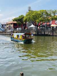 Snap and Chill: Perfect Photo Spots Here!