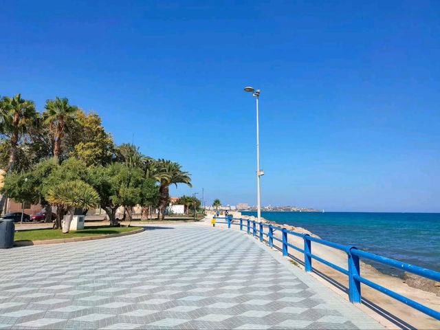 City Beach Vibes Done Right