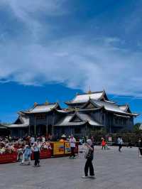 Mount Emei in Sichuan, Monks Mist and Mountain Magic