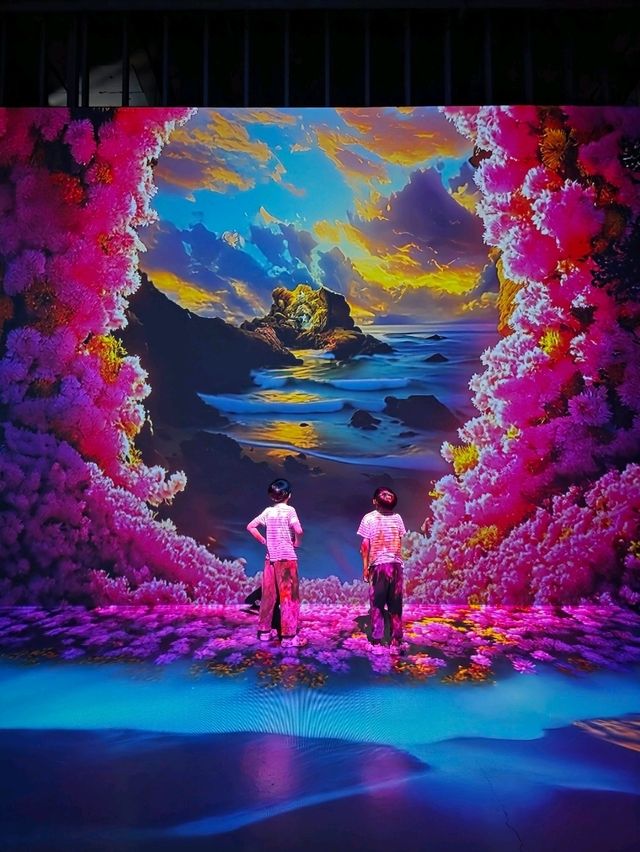 꿈꾸는 듯한 미디어 공간에서 놀아보자 🌈
