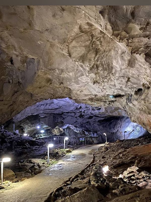  🕯️大正洞｜自然が創り出した地底の芸術！静寂に包まれる神秘の洞窟