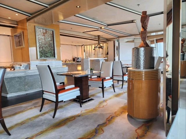 Luxury Stay at Ritz Carlton Shanghai Pudong