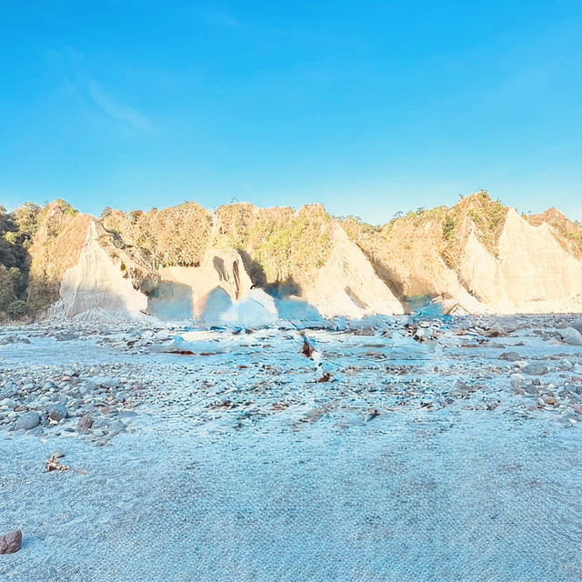 🌋 Mount Pinatubo Adventure Guide 2025: From Manila to the Crater Lake