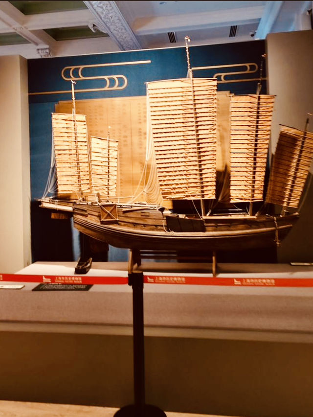 Architectural Grandeur and Engaging Exhibits Architectural Grandeur and Engaging Exhibits