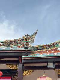 the oldest Chinese temple in Malaysia - holds 400 years of history!