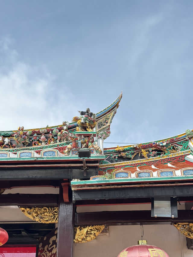 the oldest Chinese temple in Malaysia - holds 400 years of history! the oldest Chinese temple in Malaysia - holds 400 years of history!