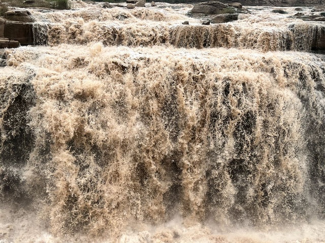 🌊 Hukou Waterfall — The Roaring Power of the Yellow River