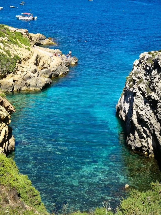 🌅🏝️ Gozo: Malta’s Tranquil Island Escape