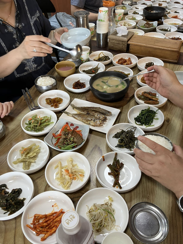 화엄사 내려오는 길, 조용히 한 끼—한정식 맛집 예원