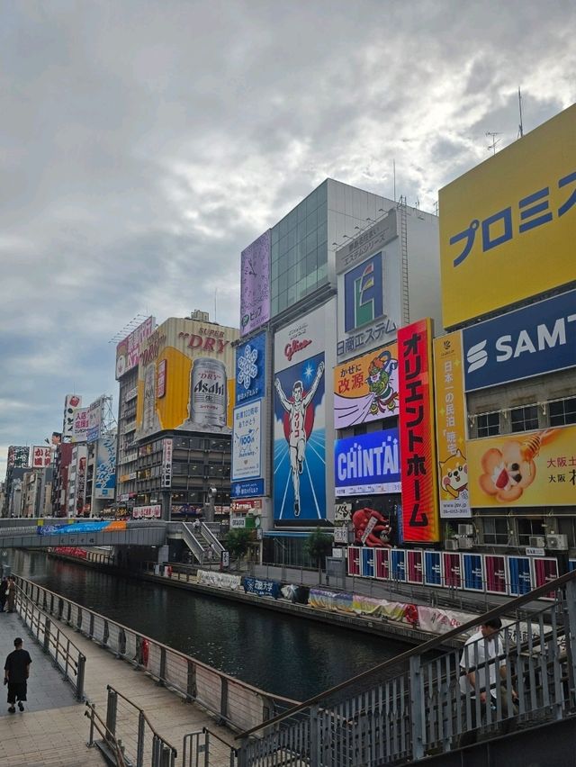 🌟道頓堀で出会う！大阪名物キャラ看板巡り🎉