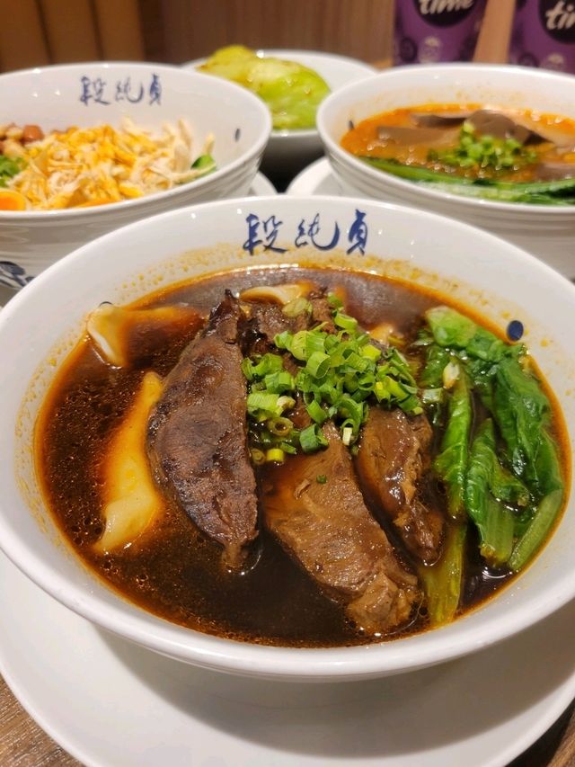 台灣過江龍🐉最地道和精湛的眷村牛肉麵🐄 台灣過江龍🐉最地道和精湛的眷村牛肉麵🐄