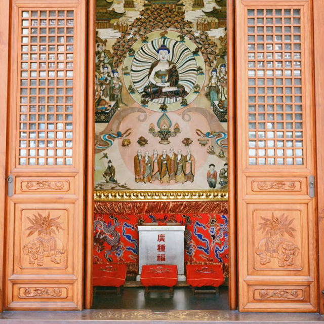 Jingan templeไหว้พระกลางเมือง