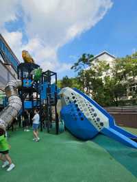 旺角市中心超長型公園任跑唔嬲