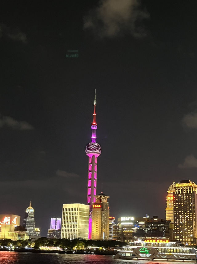 外灘夜色下的城市魅力✨