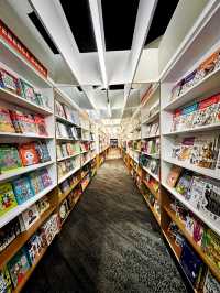 A Literary Wonderland: BookXcess Pavilion KL 📚✨