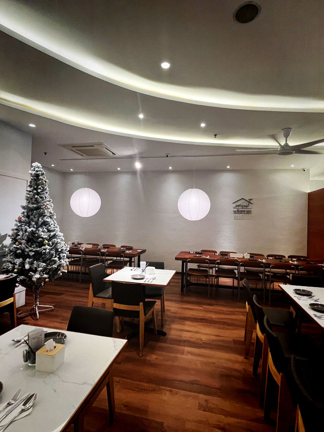 Empat Sekawan Café: Variety, Comfort & Great Portions