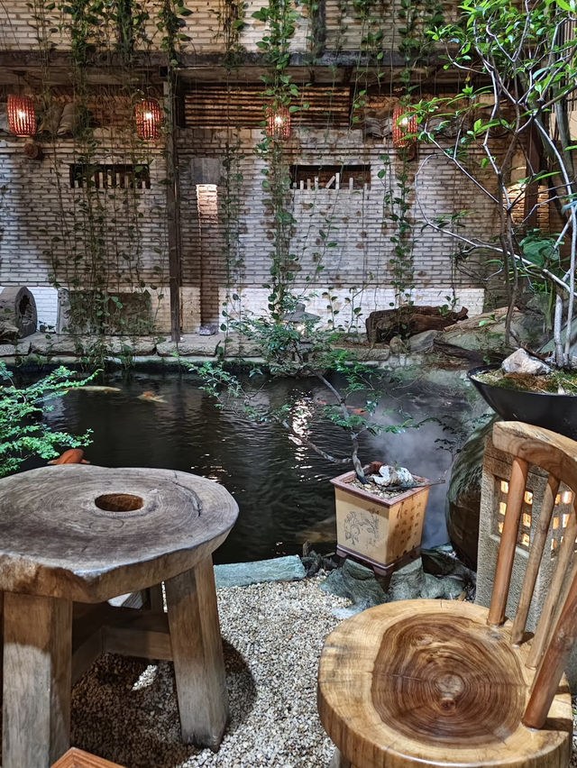 一秒穿越江南水鄉💕荷蘭花卉小鎮(水一方茶館)錦鯉茶館禪意十足 一秒穿越江南水鄉💕荷蘭花卉小鎮(水一方茶館)錦鯉茶館禪意十足