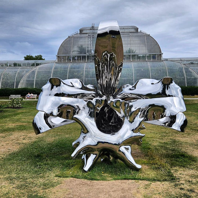 Relaxing Escape at Kew Gardens