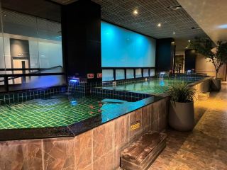 Health World Onsen Spa & Massage.