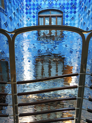 🇪🇸 Casa Batlló | A dreamlike building without straight lines 🐉