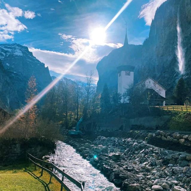THERE'S NO PLACE IN THE WORLD LIKE SWITZERLAND
