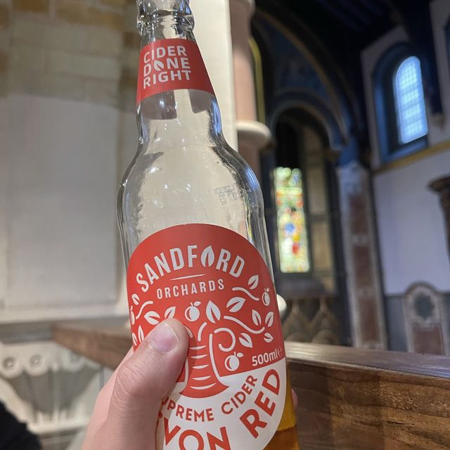 EAT IN LONDON | food market inside Church 