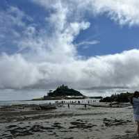 The castle in the sea 