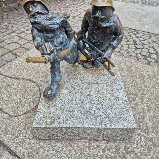 Wroclaw Gnome Hunting