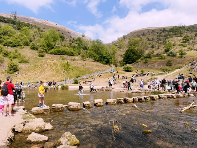 🥾🌿 Manchester to Stepping Stones Hike: A Riverside Escape 🌊🍃