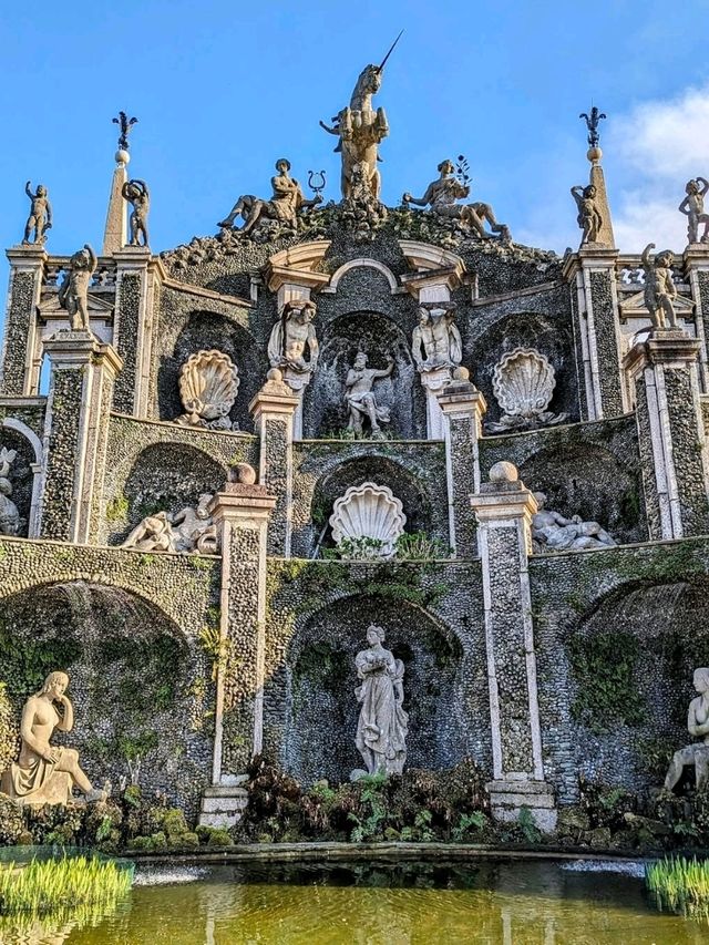 🏰 Borromeo Palace: Baroque Splendor on a Floating Island 🇮🇹🌸