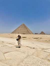 Explore Great Pyramids of Giza as Solo Traveler