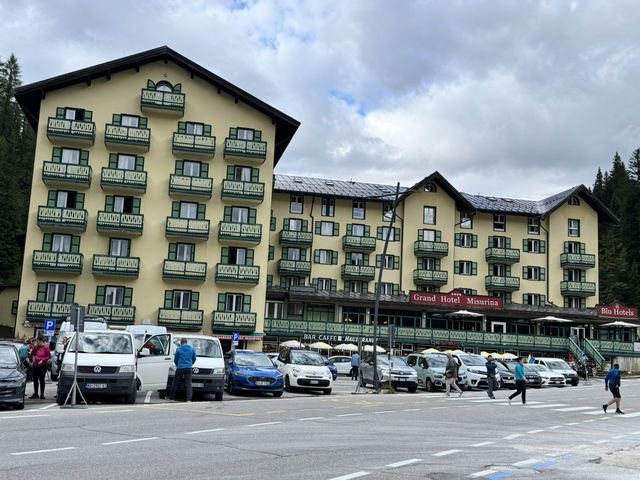 米蘇裡納湖畔的Grand Hotel Misurina住三晚 米蘇裡納湖畔的Grand Hotel Misurina住三晚