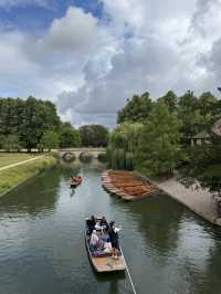 🏛️ Cambridge: A Day Among Dreaming Spires and Timeless Traditions