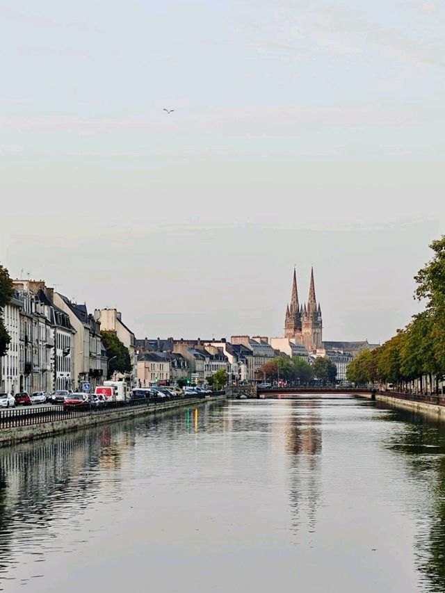 Scenic City Escape in Finistère 🌅
