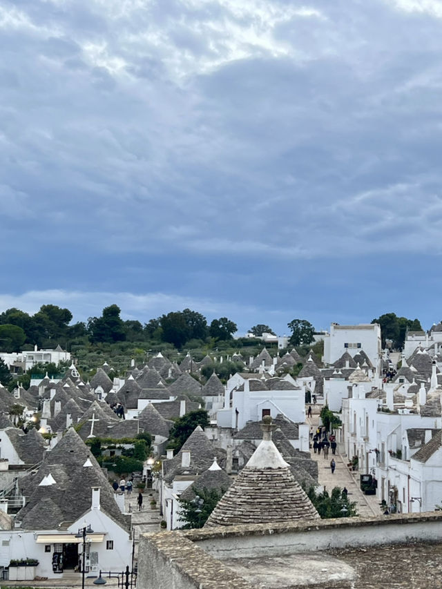 終於嚟到南意大利Bari-Alberobello（蘑菇村）