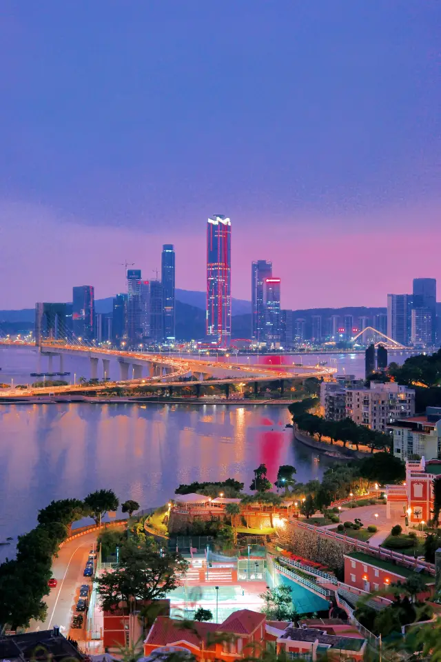 The real version of Lalaland has been found in Macau's citywalk