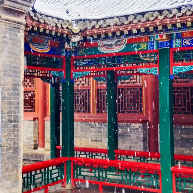 Step into Rongguo Mansion | Be a character in the Dream of Red Mansions