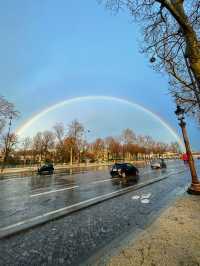在巴黎淋了一場暴雨，但又遇見了完整的彩虹