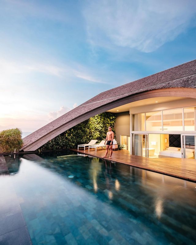 Iconic @comoumacanggu: Experience Bali's Paradise Retreat!