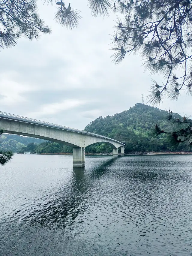 千島湖小金山大橋，開啟環湖自駕打卡之旅